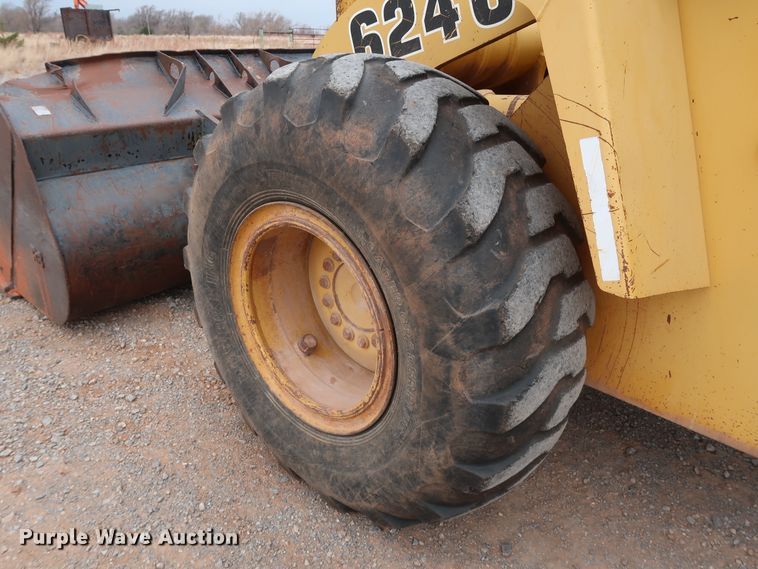 image for item GD9906 1995 John Deere 624G wheel loader
