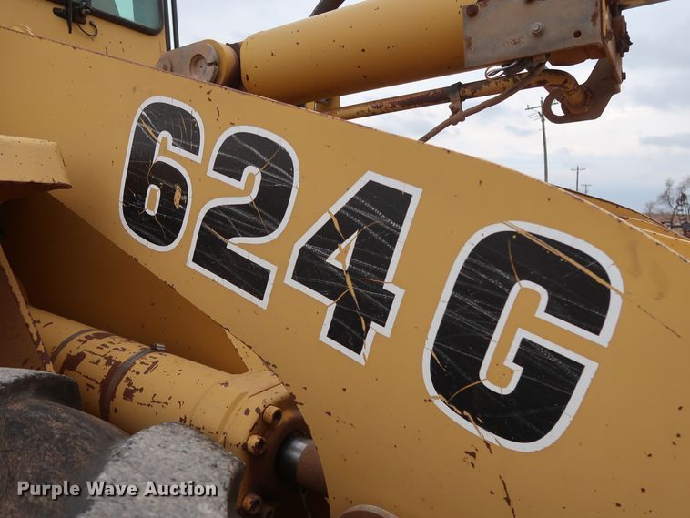 image for item GD9906 1995 John Deere 624G wheel loader