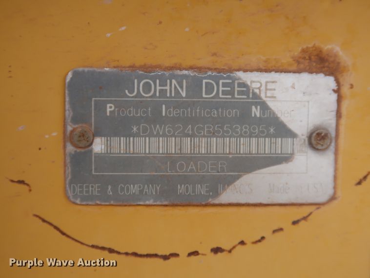 image for item GD9906 1995 John Deere 624G wheel loader