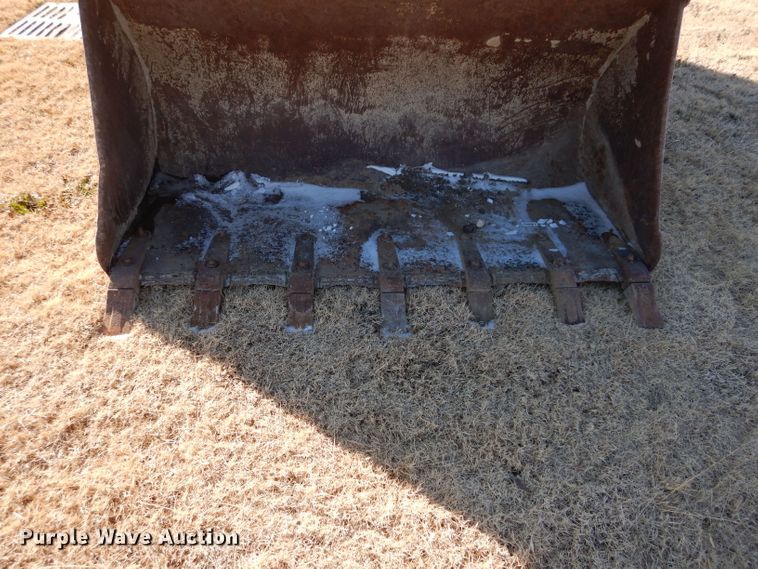 image for item GF9779 1976 John Deere 555 track loader