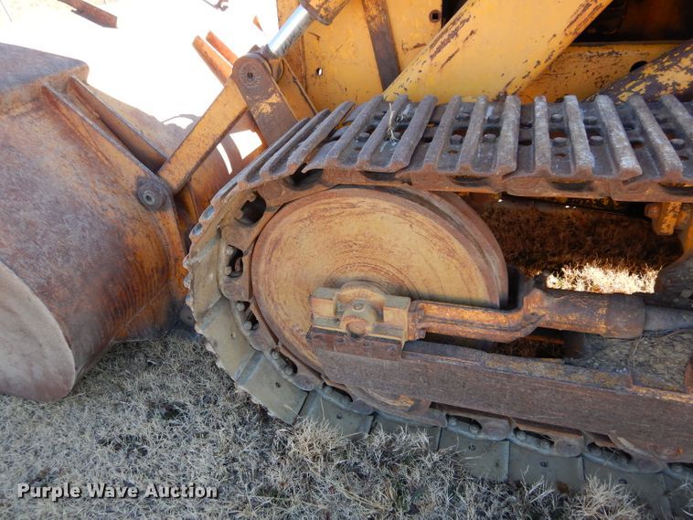 image for item GF9779 1976 John Deere 555 track loader