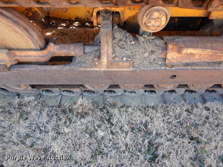 image for item GF9779 1976 John Deere 555 track loader