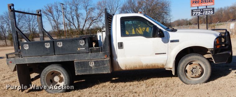 image for item GF9780 1999 Ford F450 Super Duty flatbed truck