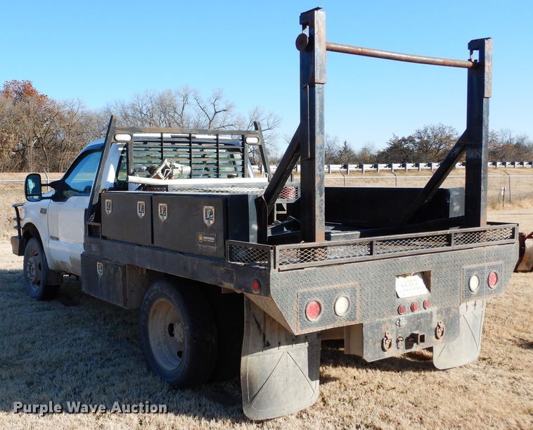 image for item GF9780 1999 Ford F450 Super Duty flatbed truck
