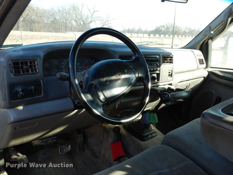 image for item GF9780 1999 Ford F450 Super Duty flatbed truck