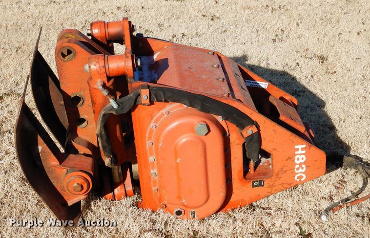 image for item GF9781 Ditch Witch H830 vibratory compactor