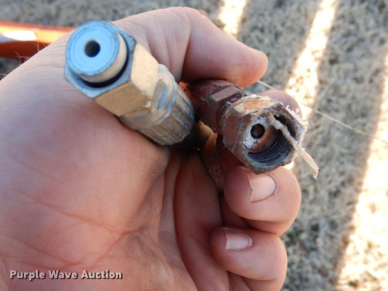 image for item GF9781 Ditch Witch H830 vibratory compactor