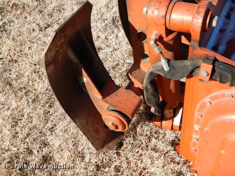 image for item GF9781 Ditch Witch H830 vibratory compactor