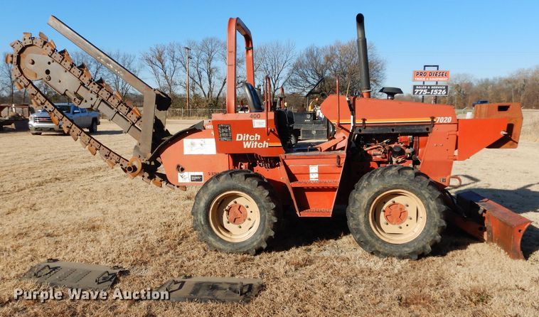 image for item GF9782 1998 Ditch Witch 7020 trencher
