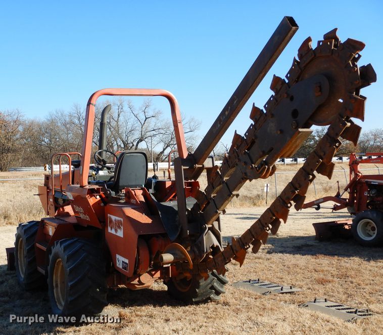 image for item GF9782 1998 Ditch Witch 7020 trencher