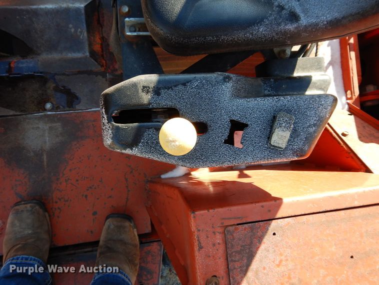 image for item GF9782 1998 Ditch Witch 7020 trencher