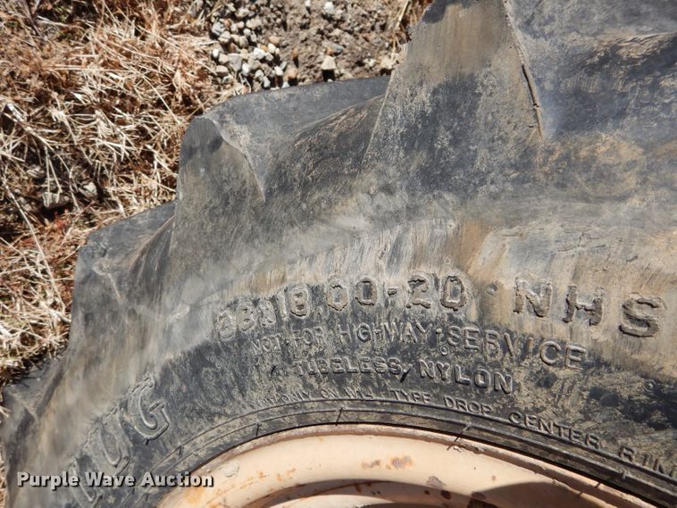 image for item GF9782 1998 Ditch Witch 7020 trencher