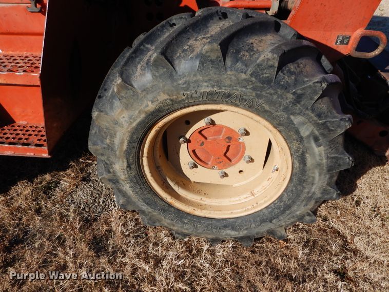 image for item GF9782 1998 Ditch Witch 7020 trencher