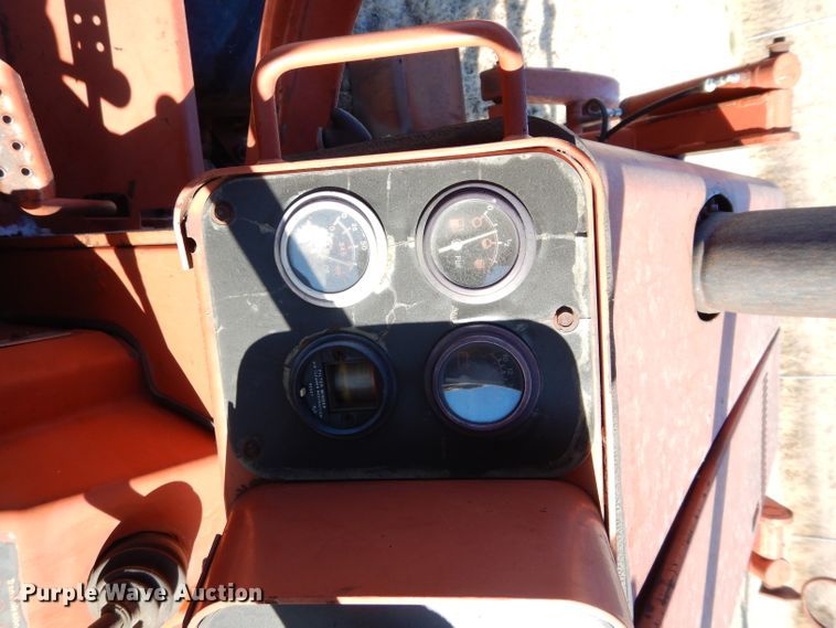 image for item GF9783 1994 Ditch Witch 5110DD cable plow