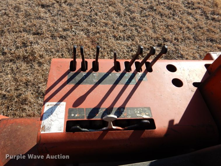 image for item GF9783 1994 Ditch Witch 5110DD cable plow