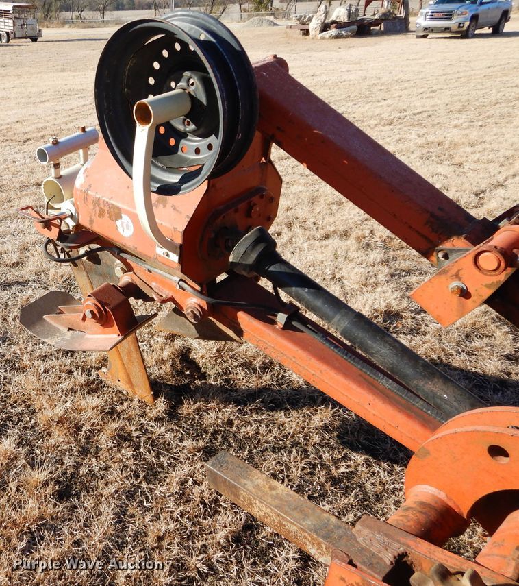 image for item GF9783 1994 Ditch Witch 5110DD cable plow