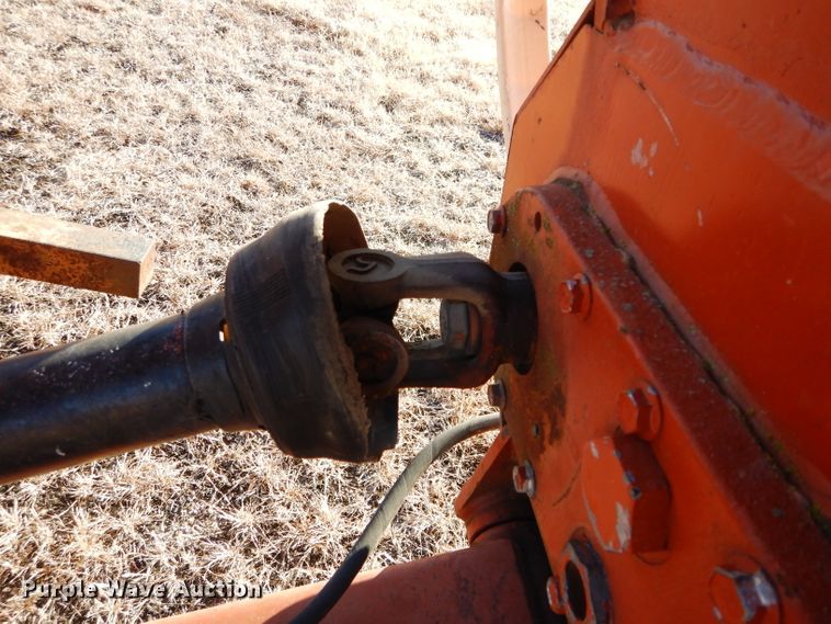 image for item GF9783 1994 Ditch Witch 5110DD cable plow