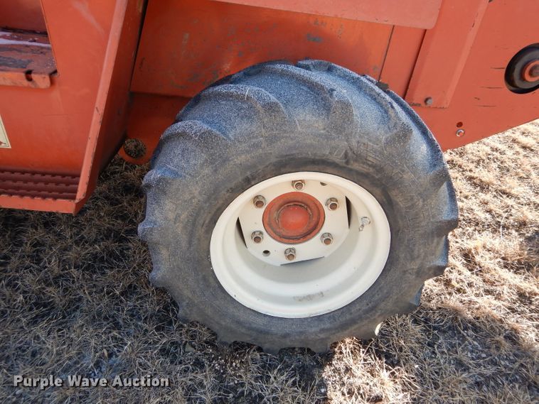 image for item GF9783 1994 Ditch Witch 5110DD cable plow