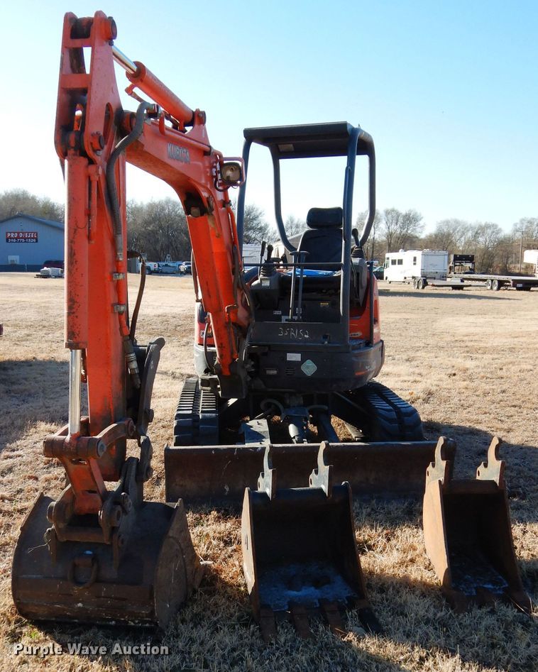image for item GF9784 2012 Kubota U35 Super Series 2 mini excavator