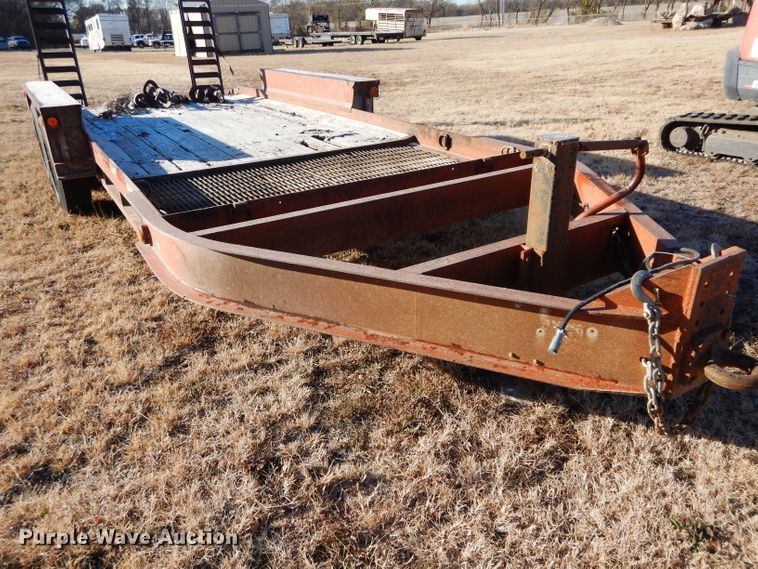 image for item GF9785 2002 Belshe equipment trailer