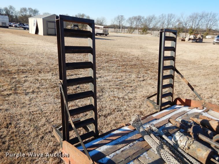 image for item GF9785 2002 Belshe equipment trailer