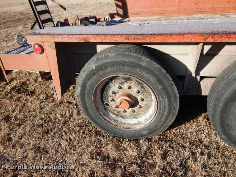 image for item GF9785 2002 Belshe equipment trailer