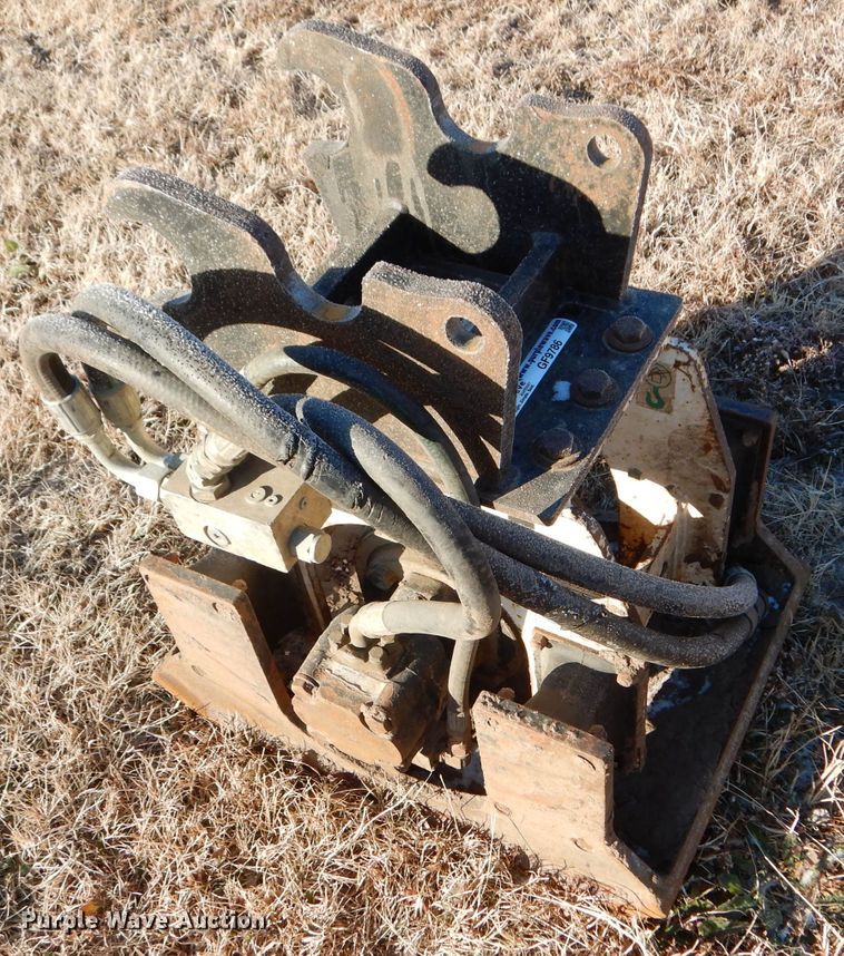 image for item GF9786 Stanley HS6000 vibratory plate compactor