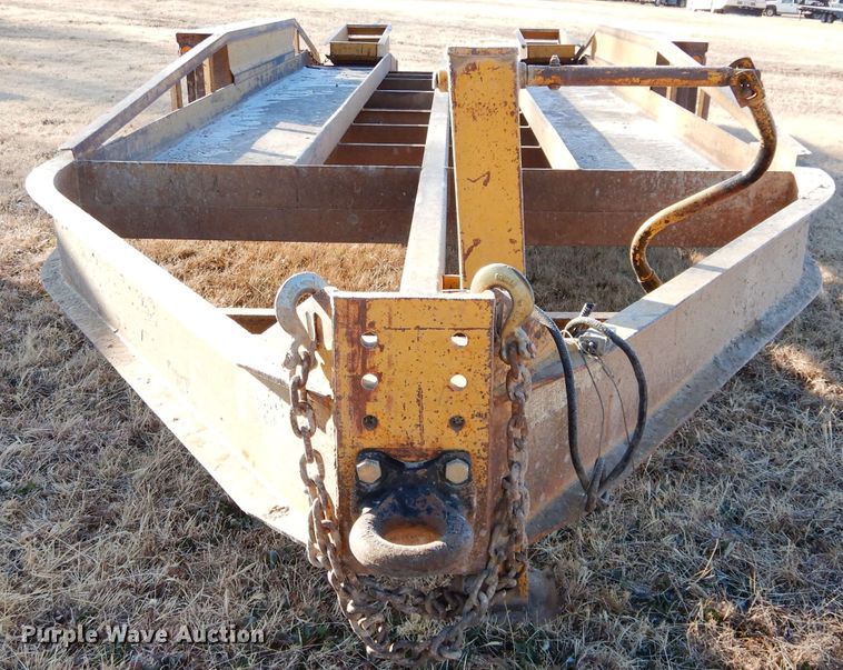 image for item GF9787 2009 Belshe equipment trailer