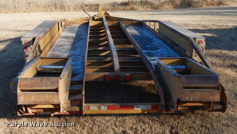 image for item GF9787 2009 Belshe equipment trailer