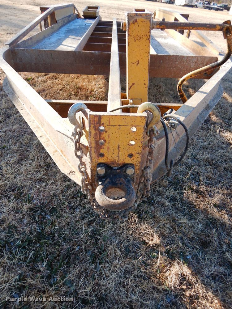 image for item GF9787 2009 Belshe equipment trailer