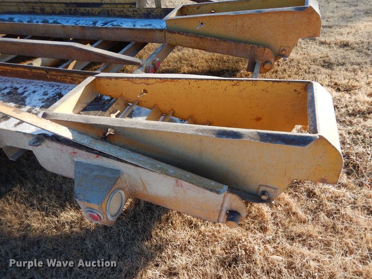 image for item GF9787 2009 Belshe equipment trailer