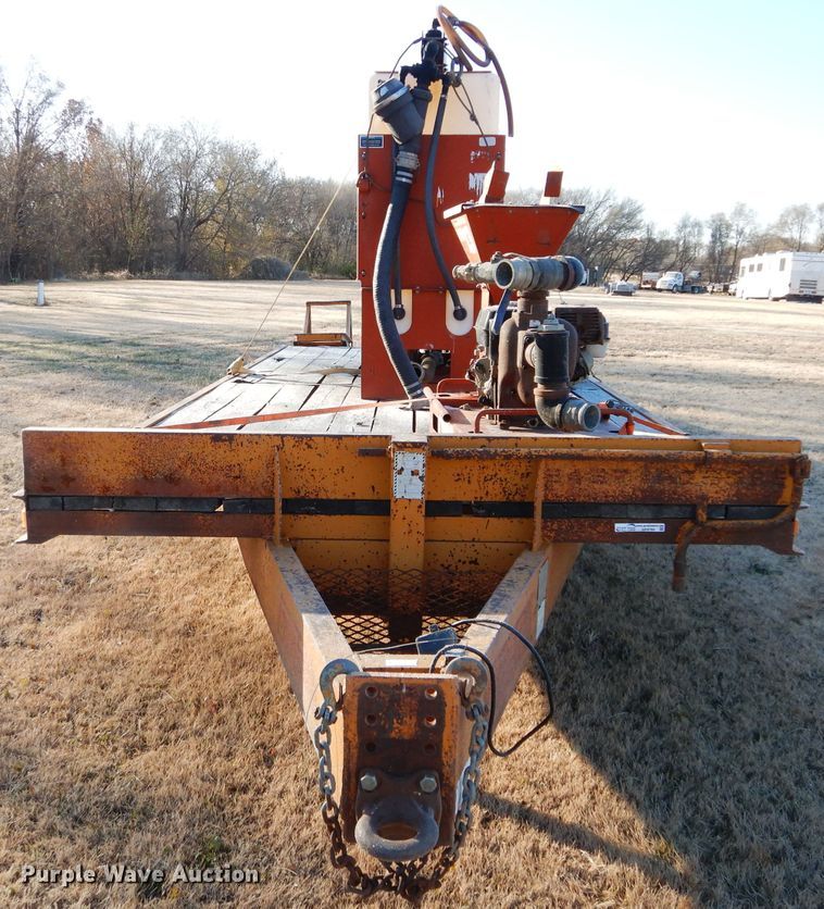 image for item GF9788 2006 Econoline equipment trailer