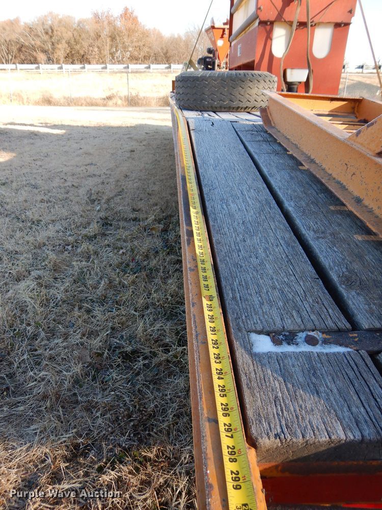 image for item GF9788 2006 Econoline equipment trailer