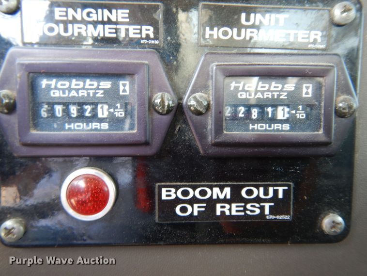 image for item GI9328 2004 Ford F550 Super Duty bucket truck