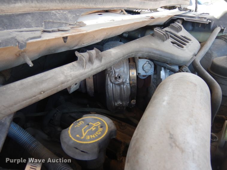 image for item GI9328 2004 Ford F550 Super Duty bucket truck