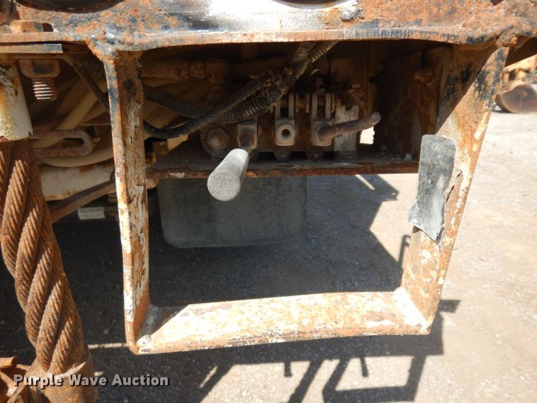 image for item GI9328 2004 Ford F550 Super Duty bucket truck