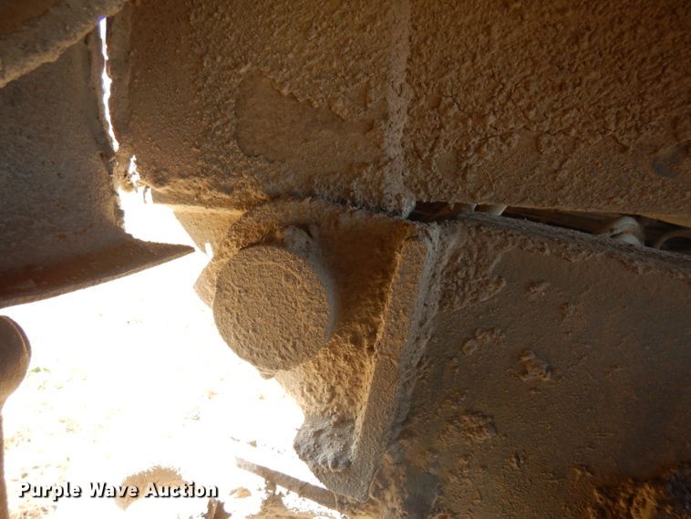 image for item GJ9086 1992 Peterbilt 378 dump truck