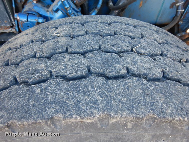 image for item GJ9086 1992 Peterbilt 378 dump truck