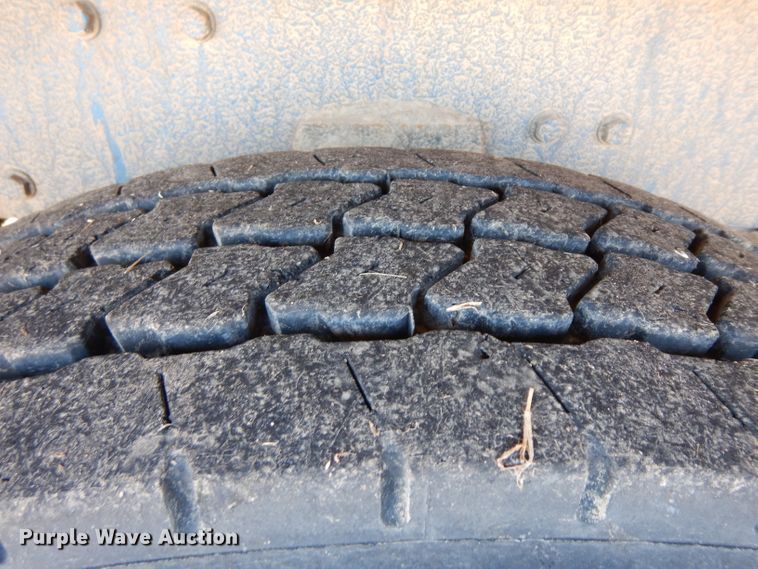 image for item GJ9086 1992 Peterbilt 378 dump truck