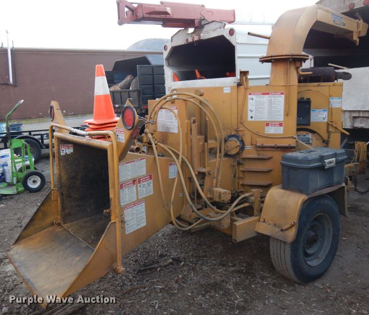 image for item GJ9133 Bandit 200XP wood chipper