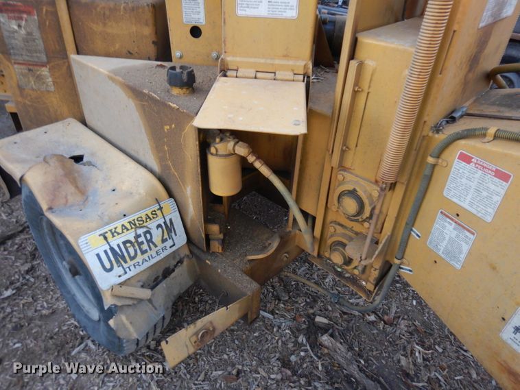 image for item GJ9133 Bandit 200XP wood chipper