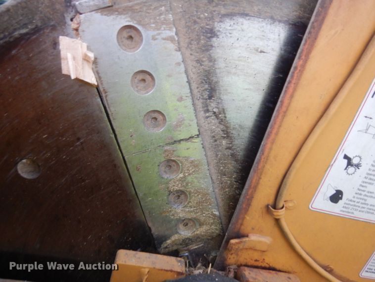 image for item GJ9133 Bandit 200XP wood chipper