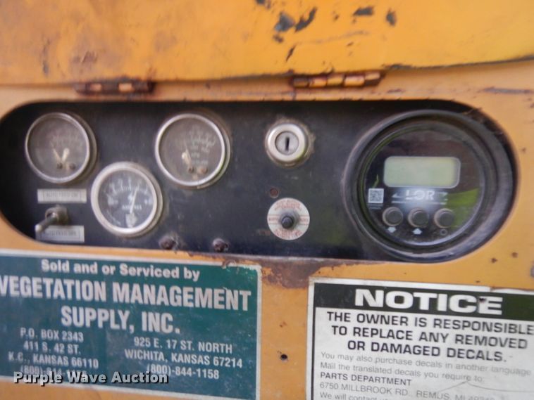 image for item GJ9134 Brush Bandit 200TXP wood chipper