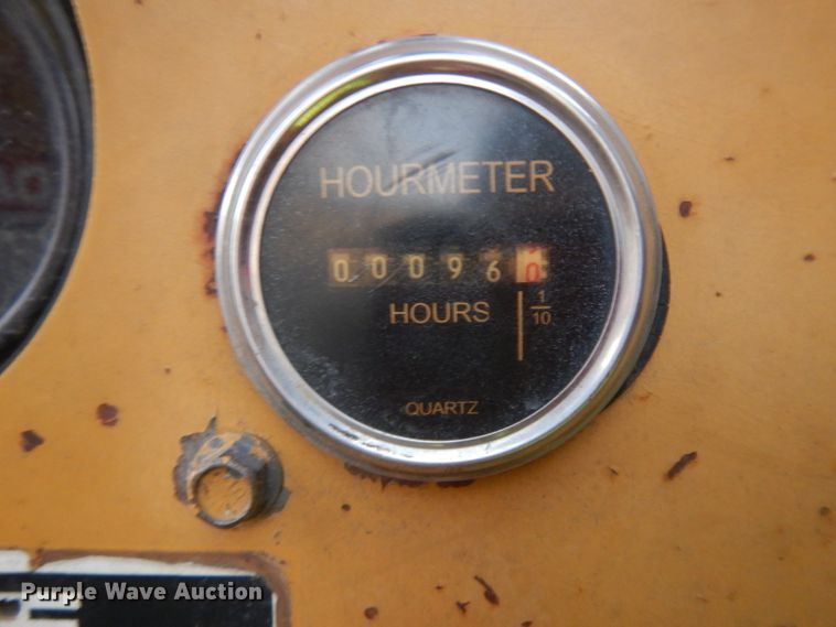 image for item GJ9134 Brush Bandit 200TXP wood chipper