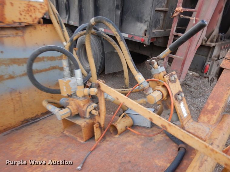 image for item GJ9134 Brush Bandit 200TXP wood chipper