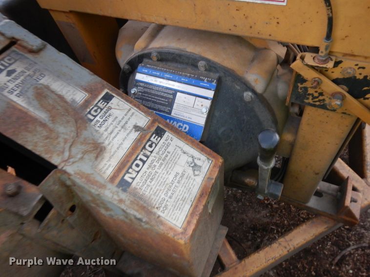 image for item GJ9134 Brush Bandit 200TXP wood chipper