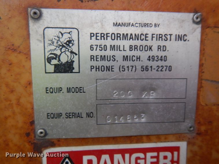 image for item GJ9134 Brush Bandit 200TXP wood chipper