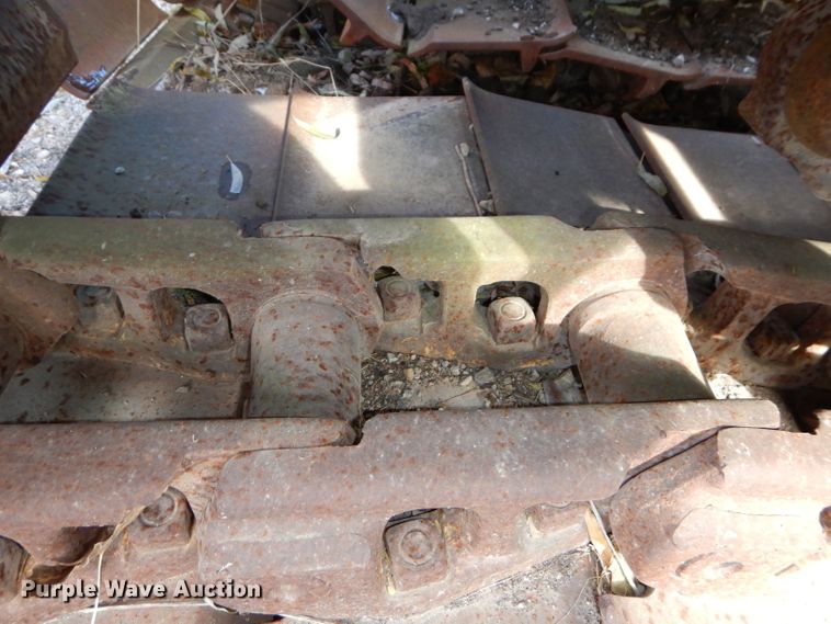 image for item GJ9985 34"W single grouser tracks