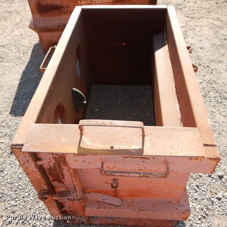 image for item GJ9992 Approximately 10 Design Pro, Inc. concrete block forms