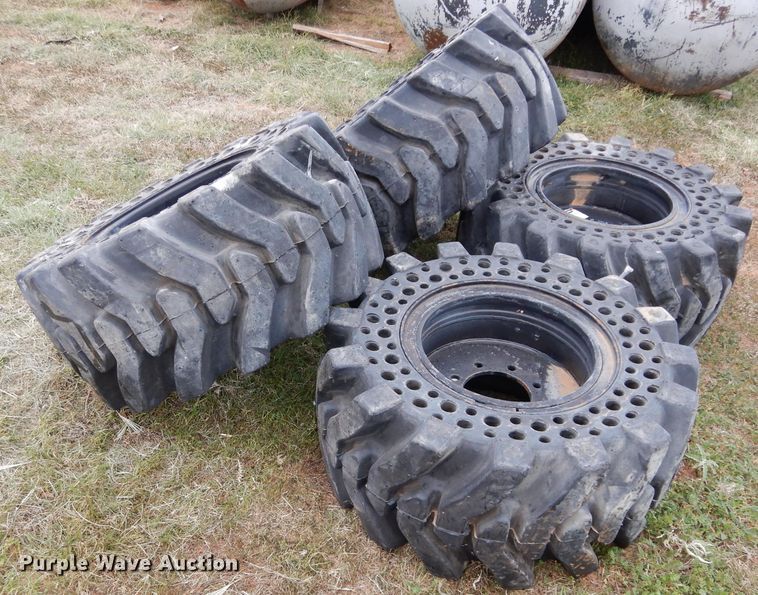 image for item FK9900 (4) 32.5x15-16 tires and wheels